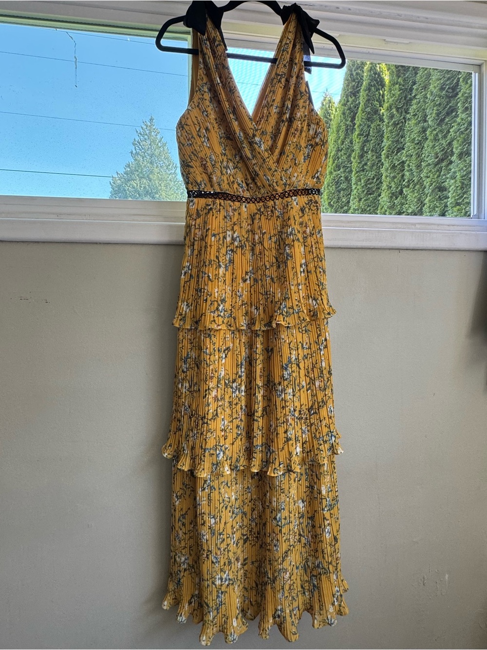Lulu's Mustard Yellow Floral Tiered V-Neck Maxi Dress